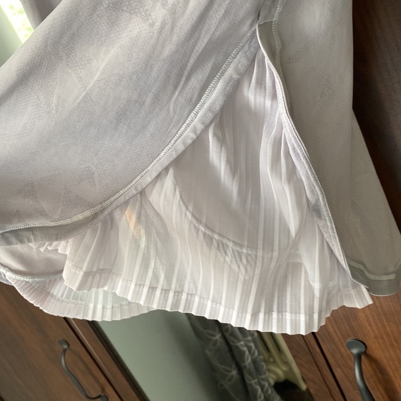 Vintage soft lululemon sheer panel tee - Picture 3 of 6